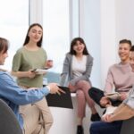 Cómo la psicología en la empresa ayuda a mejorar la comunicación y reducir conflictos en los equipos