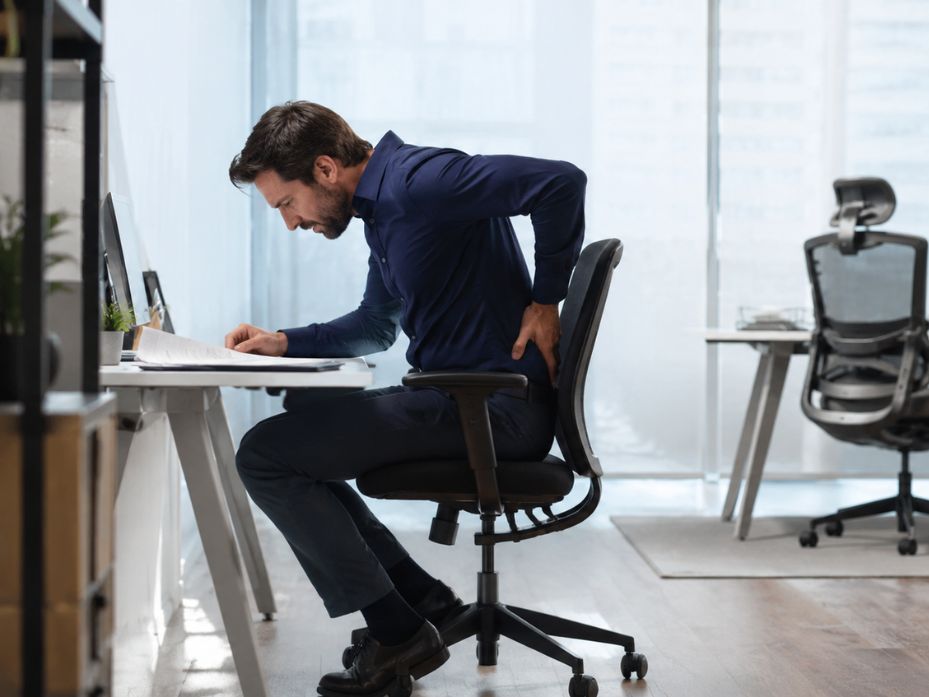 Cómo una mala ergonomía en la oficina puede aumentar las bajas laborales y reducir la productividad